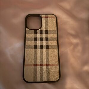 SHEIN Cream and Black Plaid Phone Case Sleek Design
